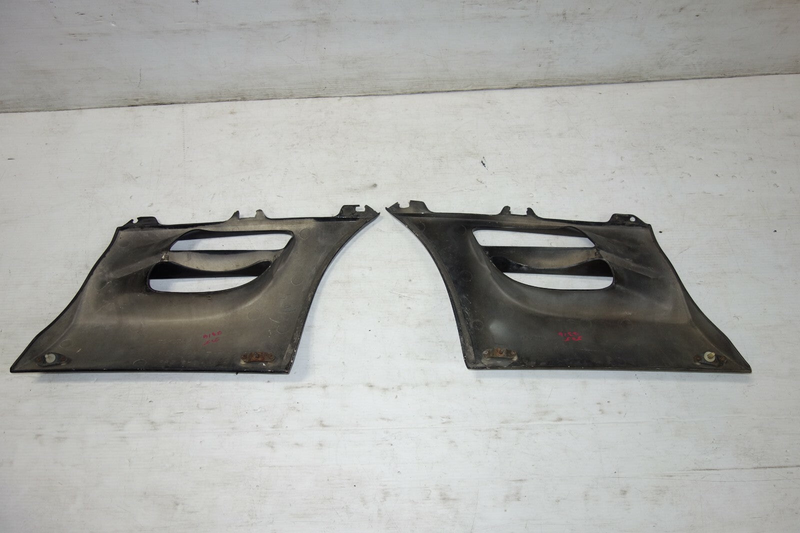 JDM Toyota MR2 MR-2 SW20 OEM Rear Side Vents Exterior Trim Vent Black 1991-1999