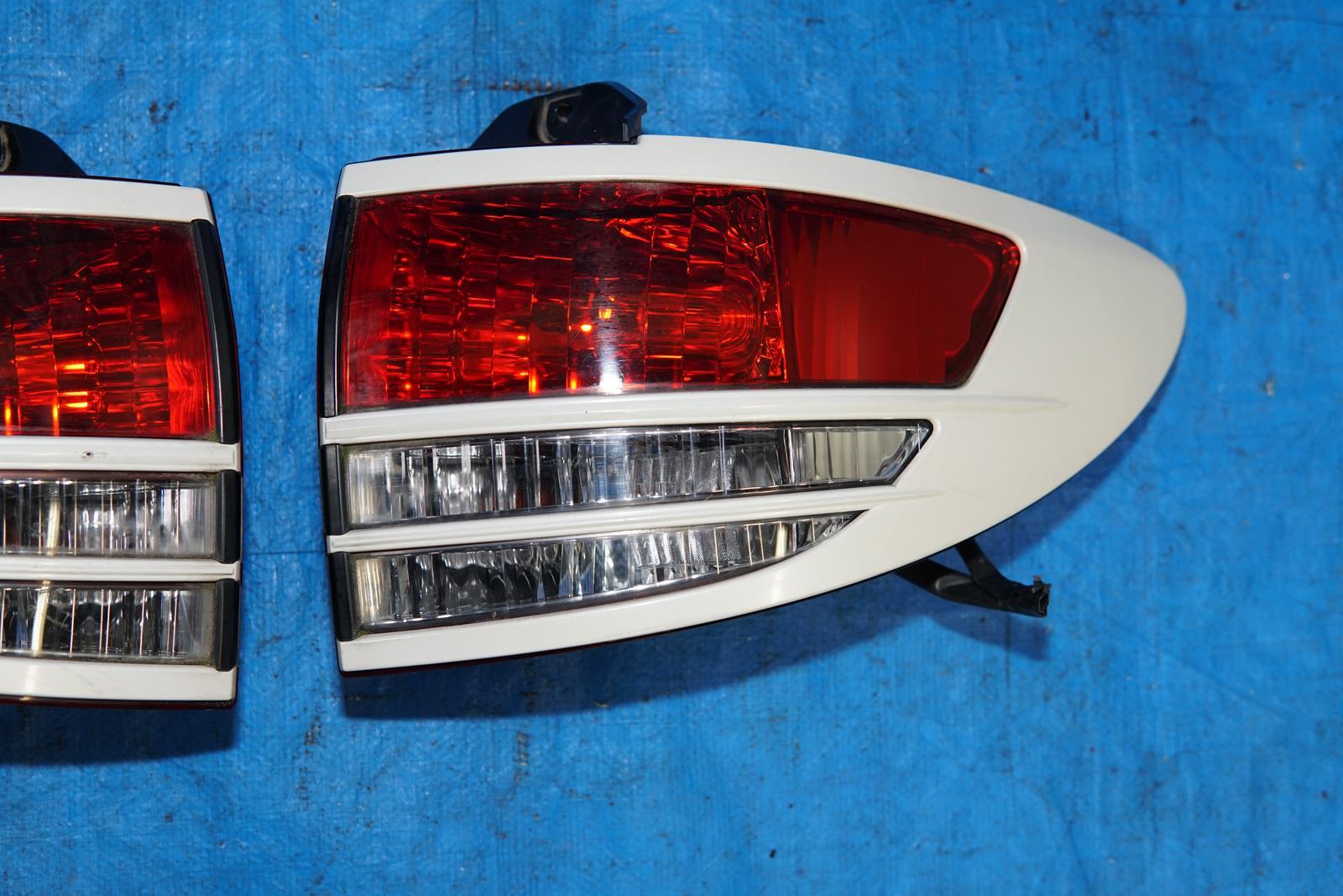 JDM Toyota EstimaTail Lights Outer Tail Lamps OEM