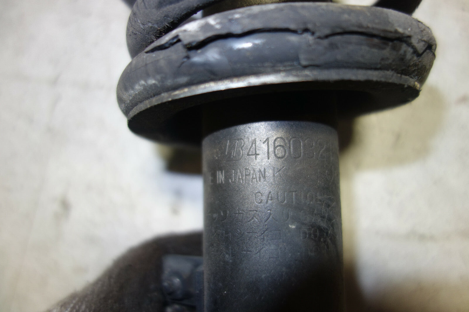 JDM Nissan 300zx Z32 Nissan Skyline GT-R R32 TOKICO Front Shocks Struts Springs