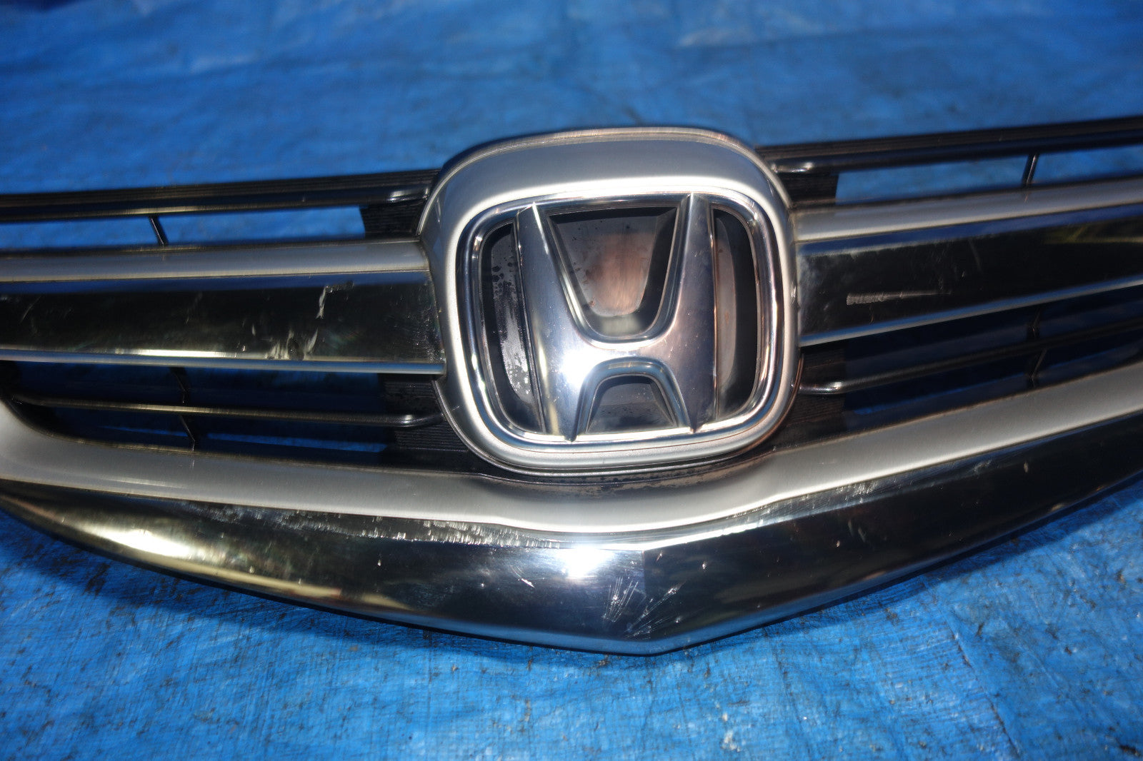 JDM Acura RL Honda Legend KB1 Front Grille Grill 2005-2008 OEM #JPE-8477