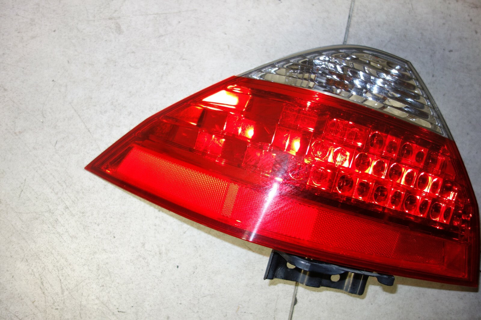 JDM HONDA ACCORD INSPIRE UC1 USED OEM TAIL LIGHTS LAMPS 4 DOOR SEDAN 2006-2007