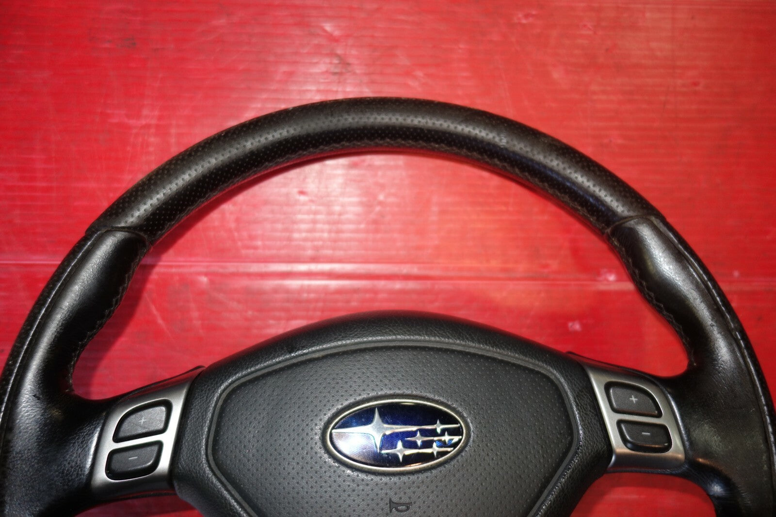 JDM Subaru Forester OEM Momo Leather Steering Wheel & Hub SG5 2003-2008 #6204
