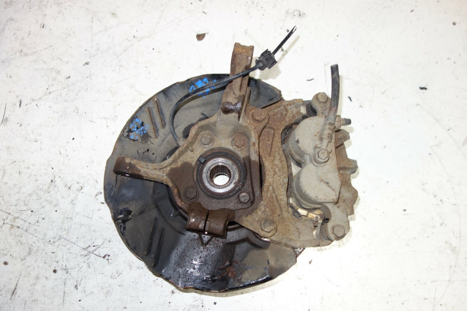 JDM Subaru Legacy Outback BR9 Front Right Spindle Hub Caliper Ej255 2010-2014