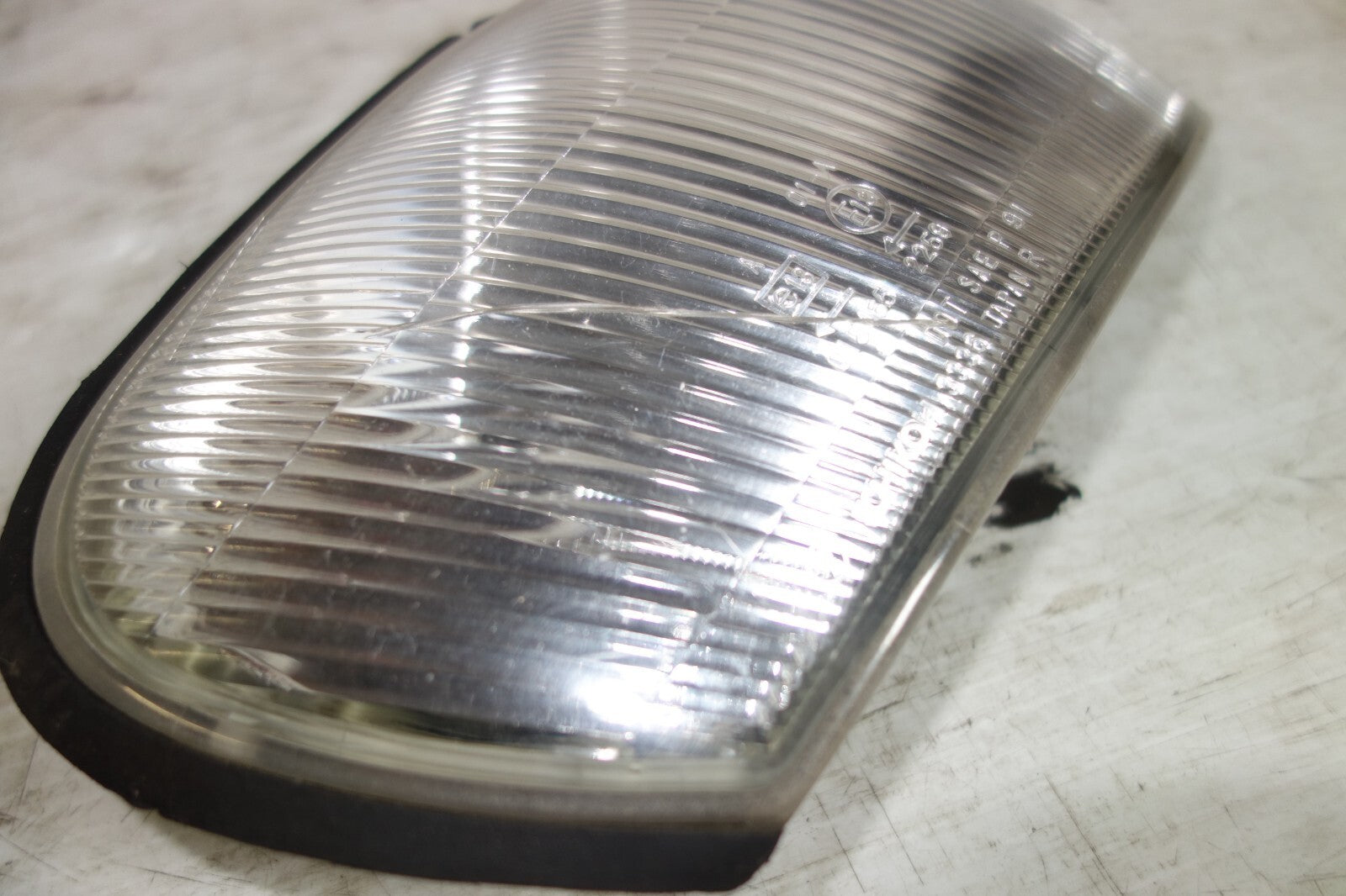 JDM 1993-2001 GENUINE SUBARU IMPREZA WRX GC8 OEM RIGHT SIDE CORNER LIGHT LAMP