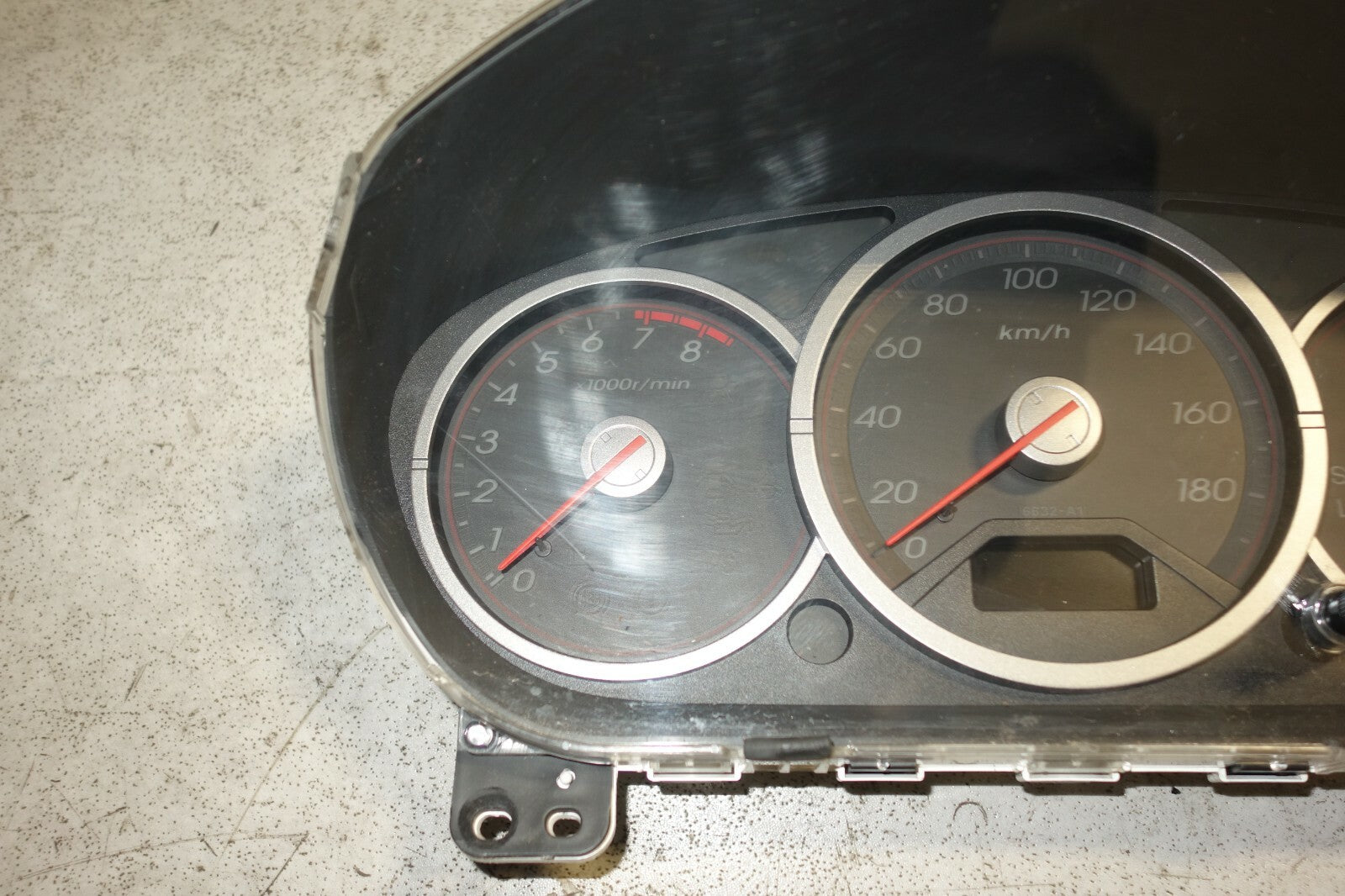 JDM 2001-2005 HONDA CIVIC EU3 GAUGE CLUSTER  AUTOMATIC SPEEDOMETER A/T CLUSTER