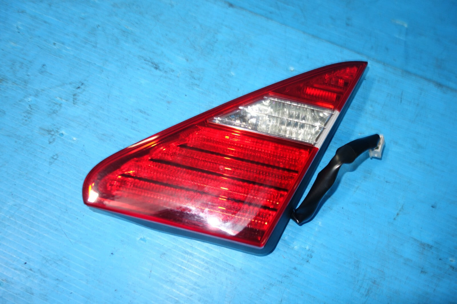 JDM Lexus LS430 TailLight Trunk Lamp Right Passenger Side 2004-2006 OEM #5898