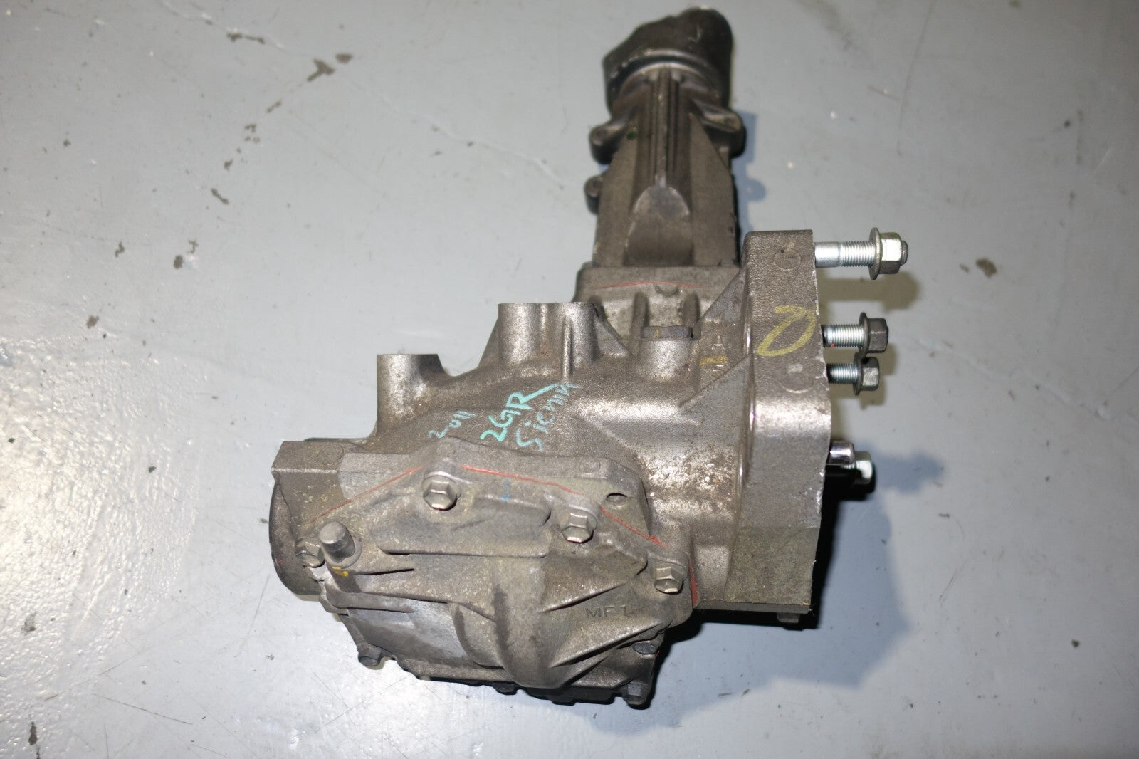 JDM 2011-2019 TOYOTA SIENNA TRANSFER CASE DIFFERENTIAL 2GR 3.5L  LOW MILEAGE