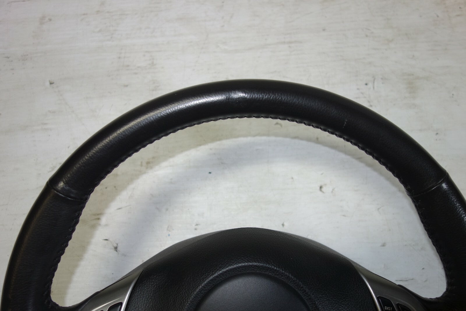 JDM 2005-2009 SUBARU LEGACY & OUTBACK STEERING WHEEL & HUB 2005-2009 M-909