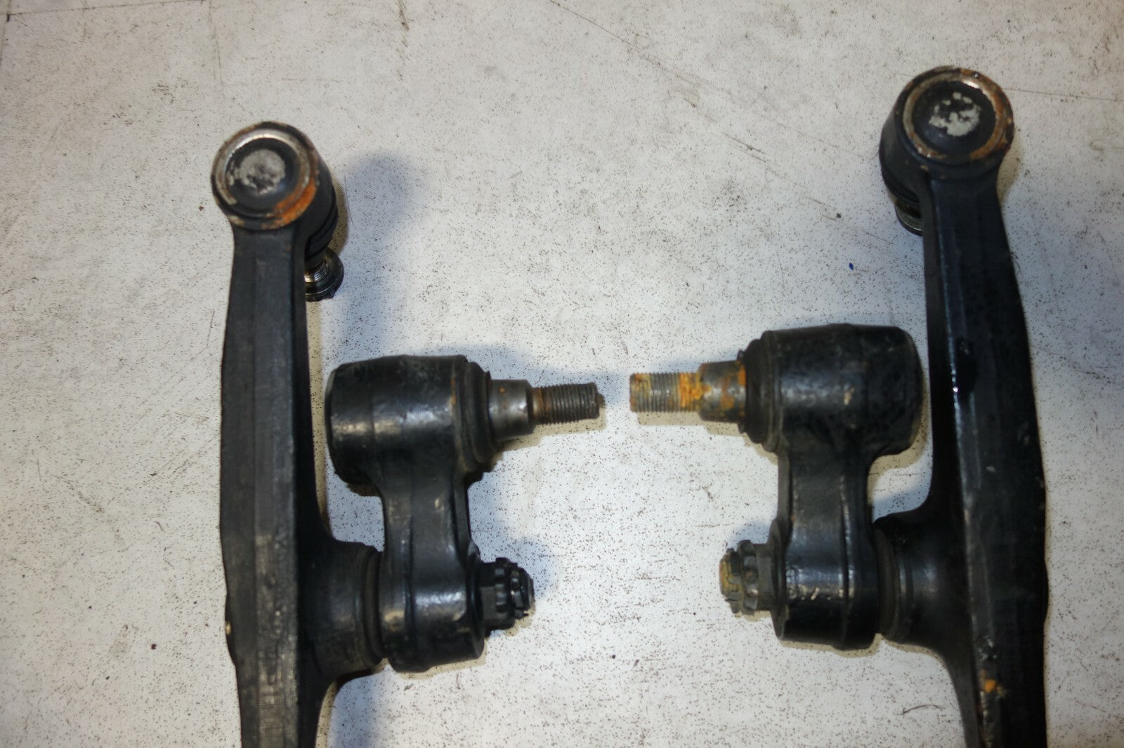 JDM 1994-1999 TOYOTA CELICA GT-4 ST205 OEM SUPERSTRUT FRONT LOWER CONTROL ARMS