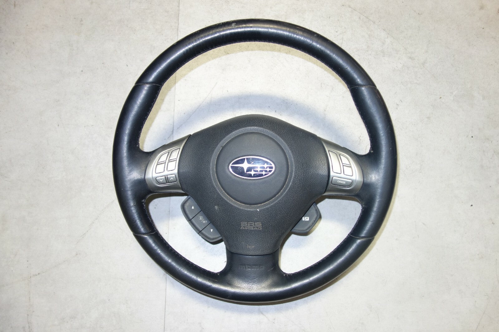JDM Subaru Legacy Outback MoMo Steering Wheel OEM 2005-2009 Japan
