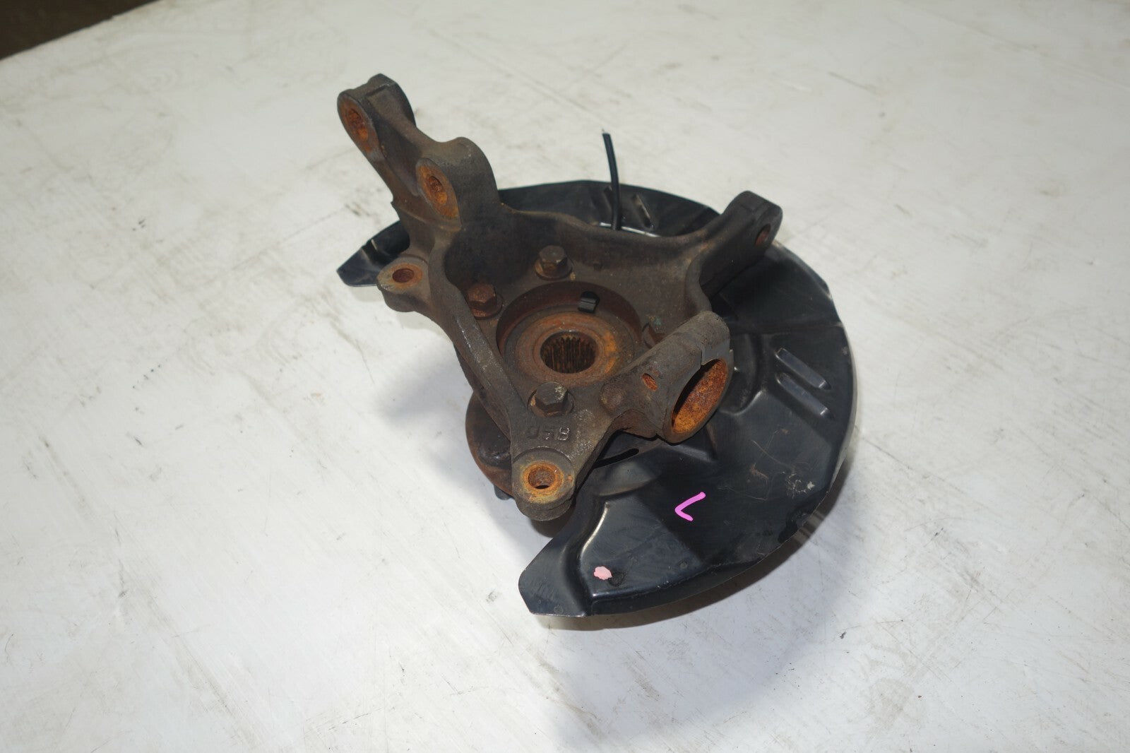 JDM 05-09 SUBARU OUTBACK OEM FRONT LEFT KNUCKLE HUB SPINDLE BP BE SUSPENSION JDM