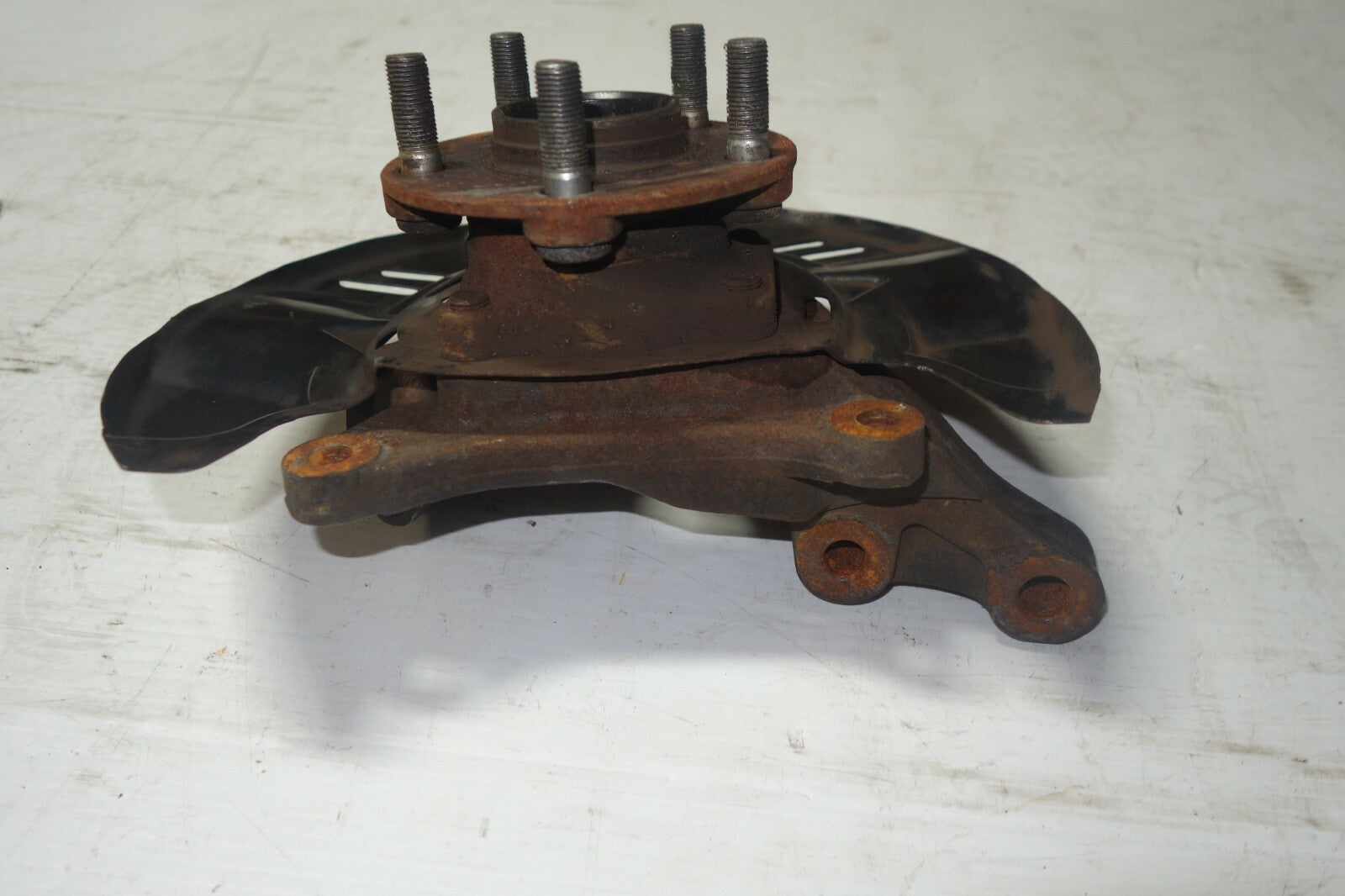 JDM 13-14 SUBARU XV GROSSTREK OEM FRONT KNUCKLE SPINDLE HUB LEFT SIDE GENUINE
