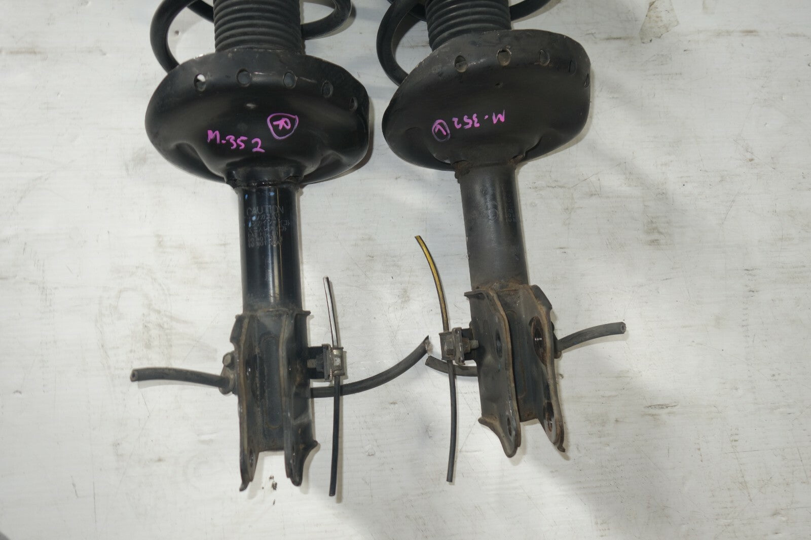 JDM 2008-2014 SUBARU IMPREZA WRX OEM KYB FRONT SHOCKS STRUT COIL SPRING GENUINE