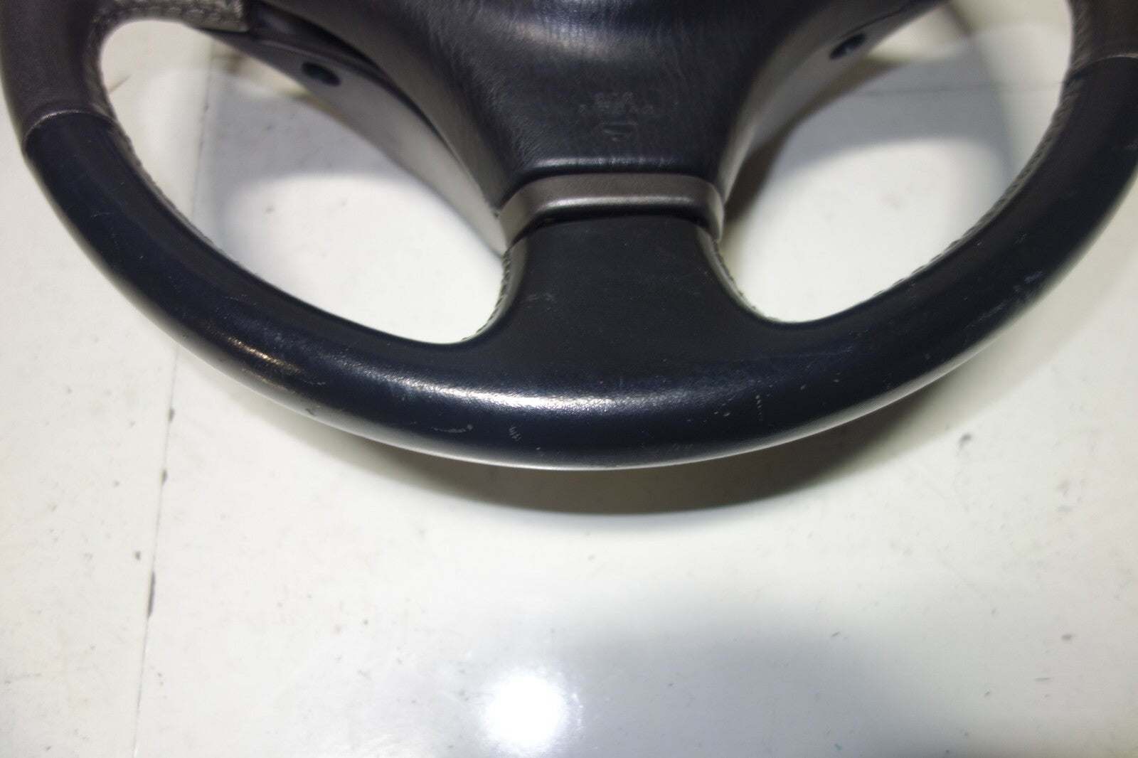 JDM 2001-2005 LEXUS IS300 TOYOTA ALTEZZA SXE10 STEERING WHEEL & HUB Fits:IS300