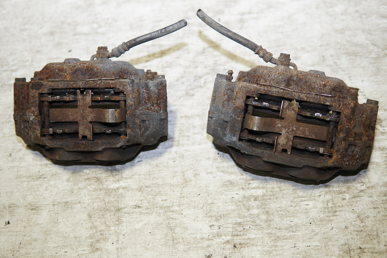 JDM Subaru Impreza WRX Forester Legacy Front Calipers 4 Piston GD GC8 SG5 MF-433