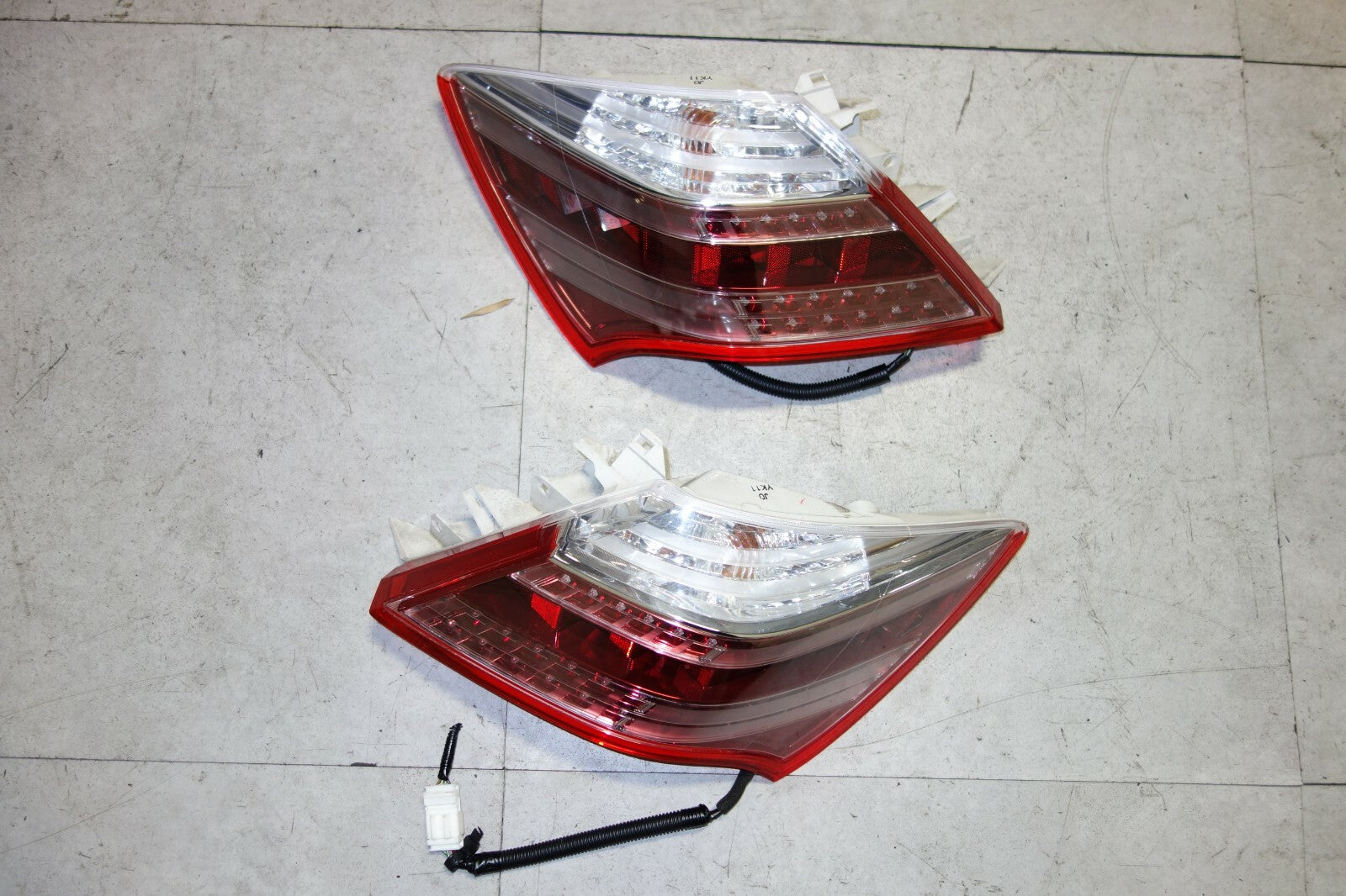 JDM 2009-2012 ACURA RL KB2 OEM TAIL LIGHTS HONDA LEGEND TAIL LAMPS LEFT & RIGHT