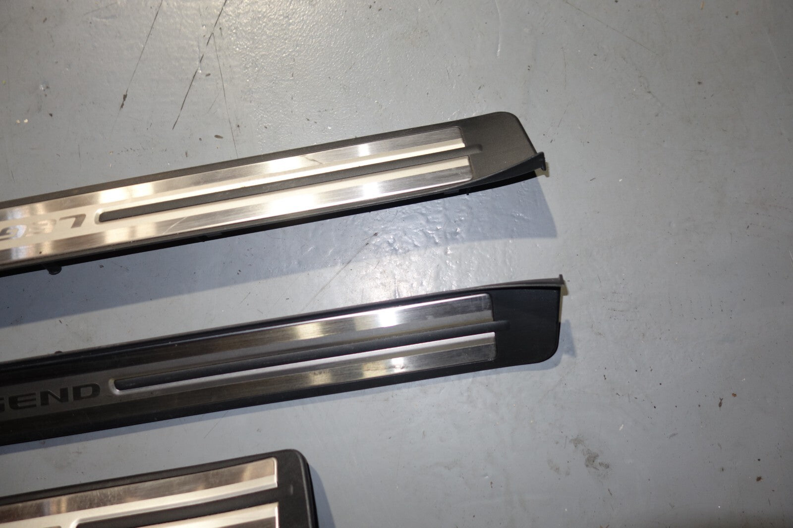 JDM ACURA RL HONDA LEGEND KB1 OEM DOOR SILLS TRIM SCUFF PLATES SIDE STEPS 05-08