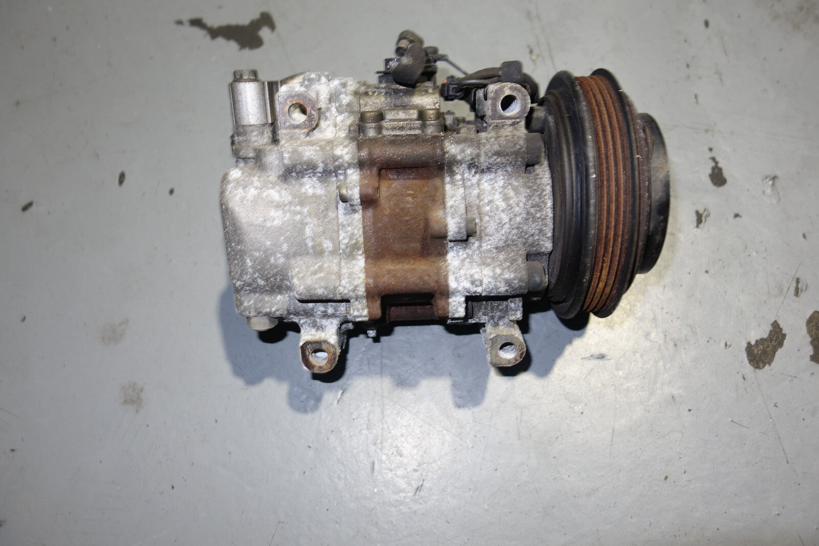 JDM SUBARU LEGACY B4 TWIN TURBO AC COMPRESSOR EJ208 EJ206 AIR A/C Clutch 2000-04
