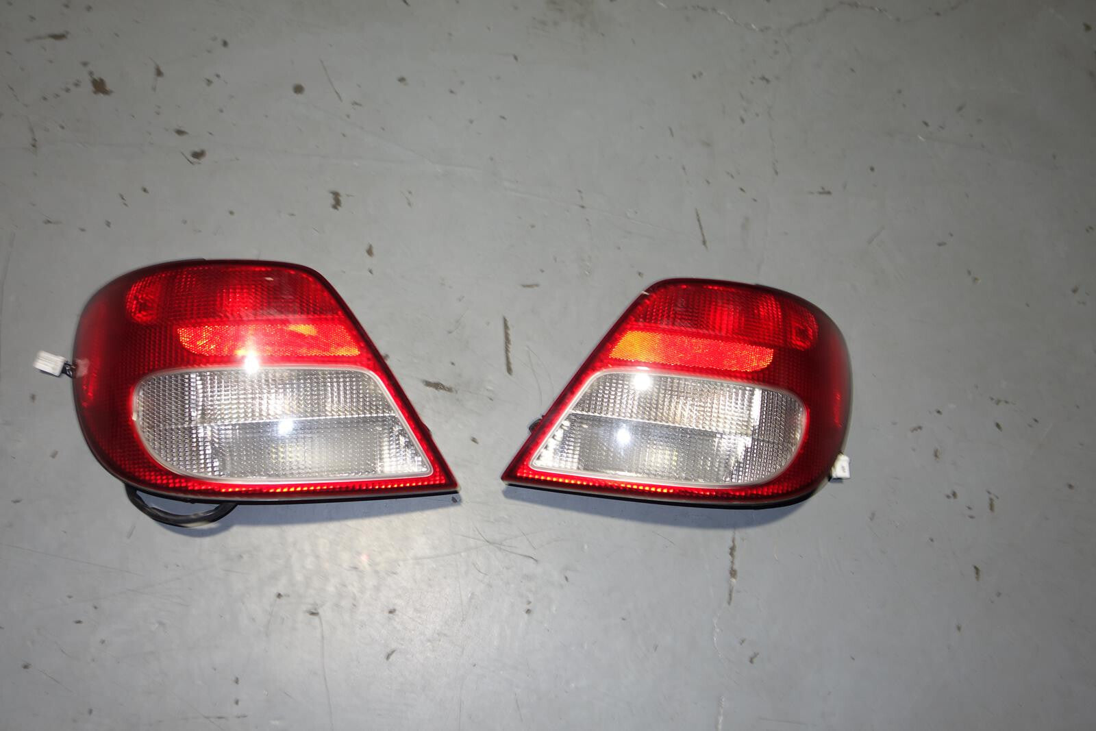 JDM Subaru Impreza WRX STi Outback Sport Wagon Tail Lights Lamps 2002-2003 V7