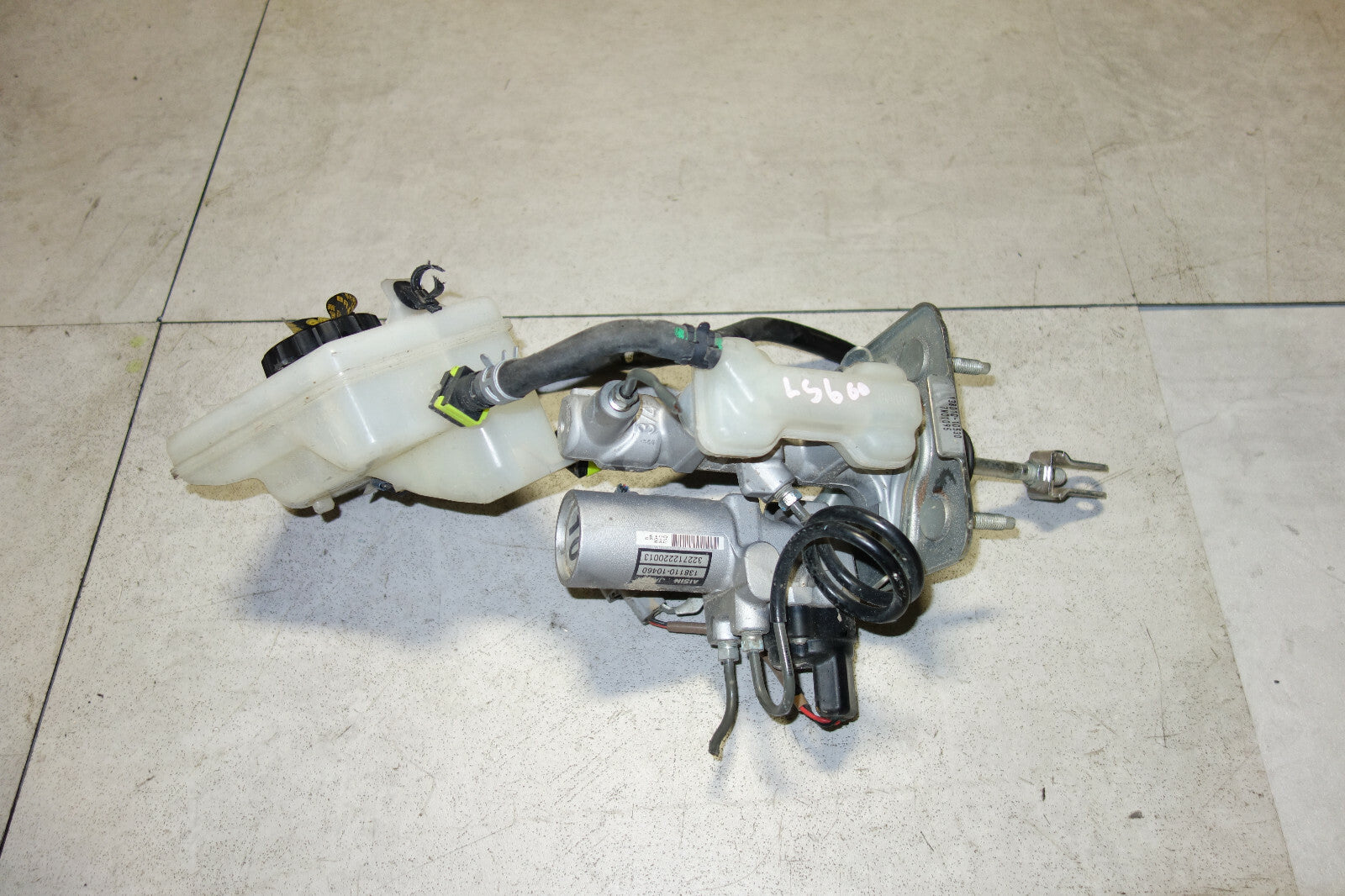 LEXUS TOYOTA AISIN LS600HL BRAKE MASTER CYLINDER 138110-10460 JDM 2008-2016