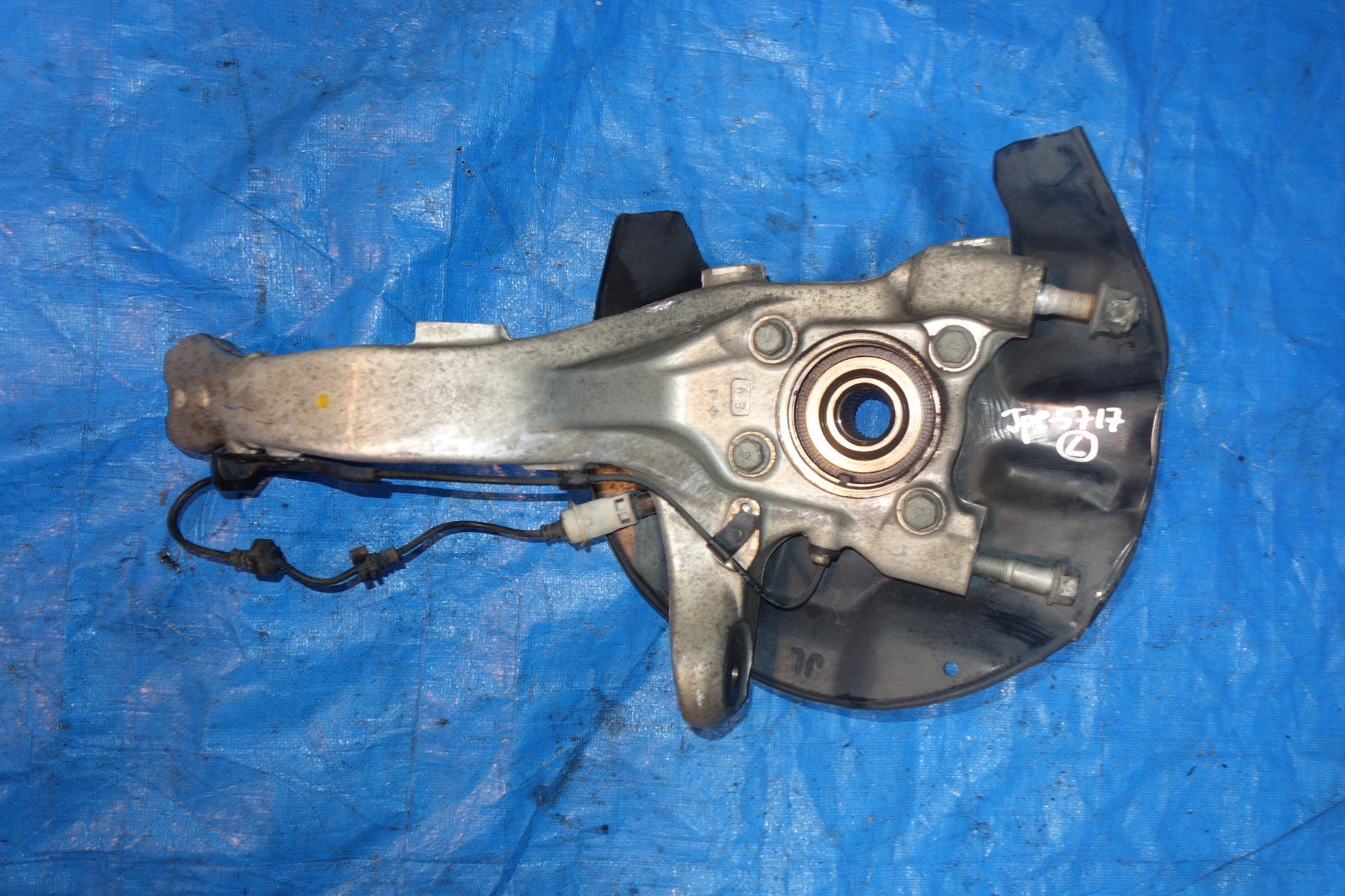Acura RL Front LH Left Side Wheel Hub Bearing Knuckle Spindle Hub 2005-12 JDM