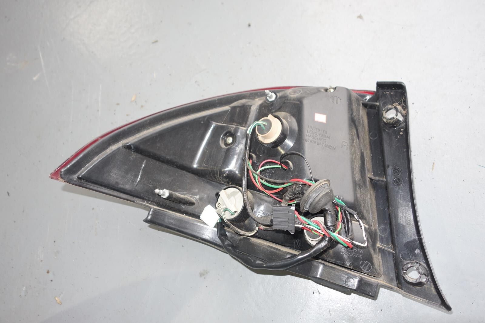 JDM LEXUS IS300 TAIL LIGHTS TAIL LAMP TOYOTA ALTEZZA SEX10 TAIL LAMP 2001-2005