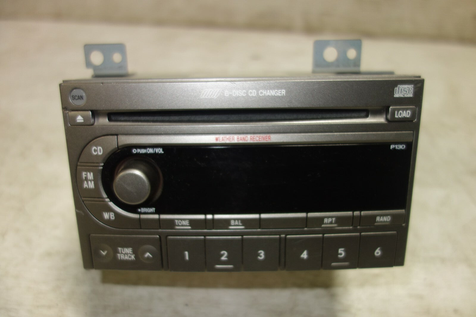 Subaru Forester OEM 6 DISC CD Player Changer Radio SG5 2006-2008