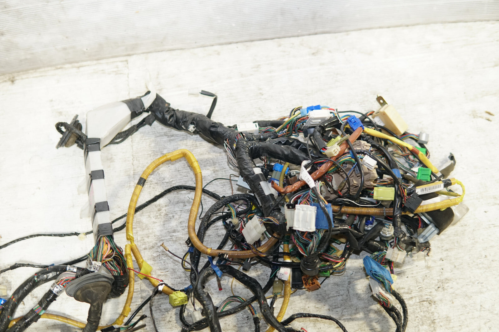 JDM Subaru Forester STi SF5 EJ205 Turbo Computer Wire Harness Wiring 1001079000