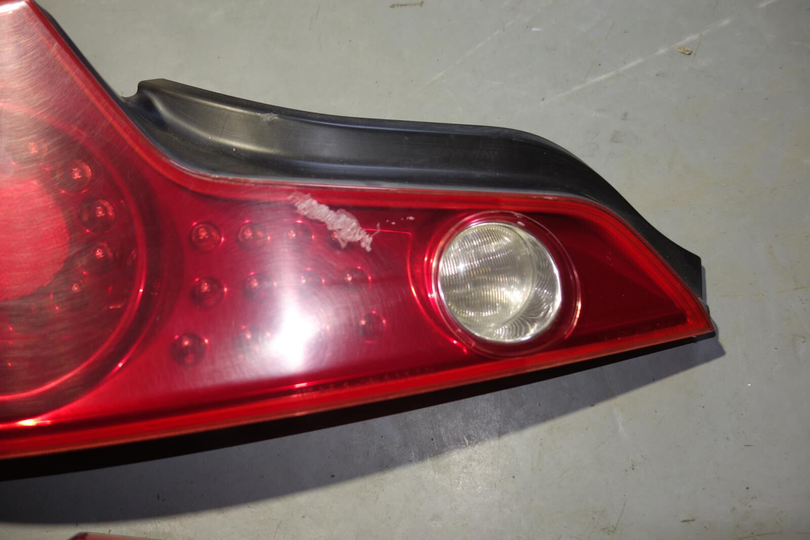 JDM Infiniti G35 Coupe 2-Door Tail Lights Lamps 2003-2005 Skyline CPV35 Skyline