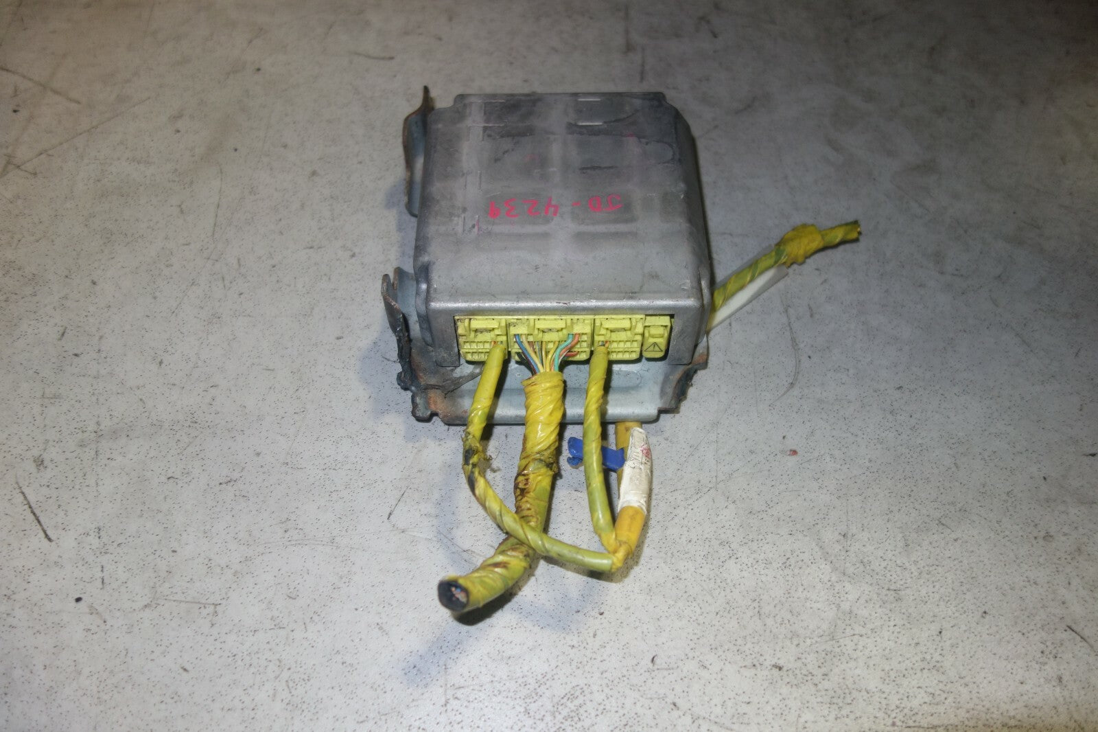 JDM Subaru Impreza WRX STi SRS Airbag ECU Control Unit 98221FE000 GDB 2002-2003
