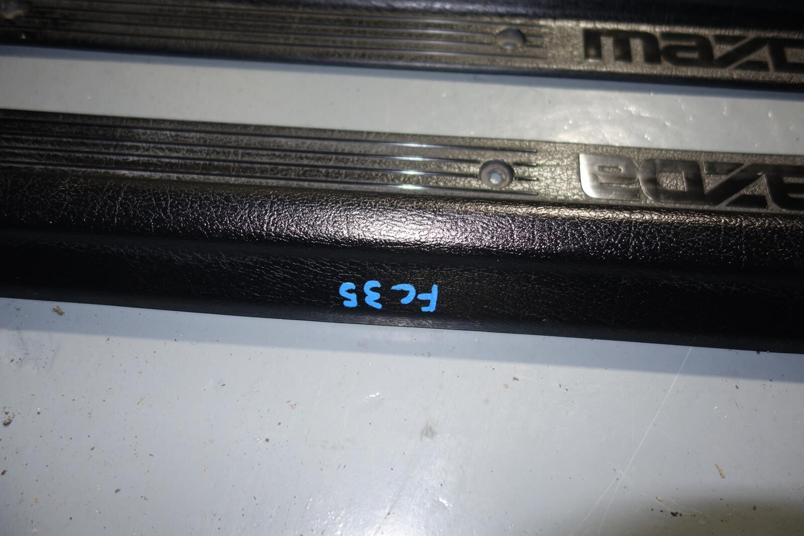 JDM 1986-1991 MAZDA RX-7 GENUINE FC3S DOOR SILL SCUFF KICK PLATE PANEL VERY RARE