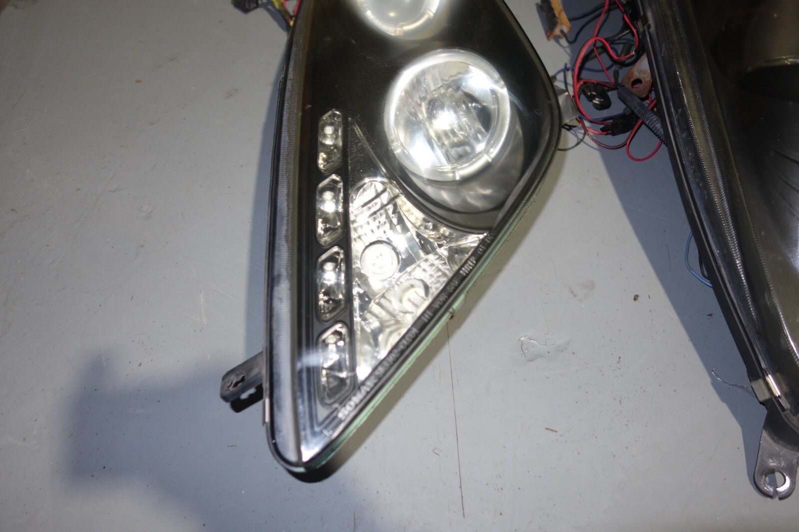 JDM 2000-2005 TOYOTA CELICA  HEAD LIGHTS LEFT & RIGHT HEAD LAMPS 2000-2005