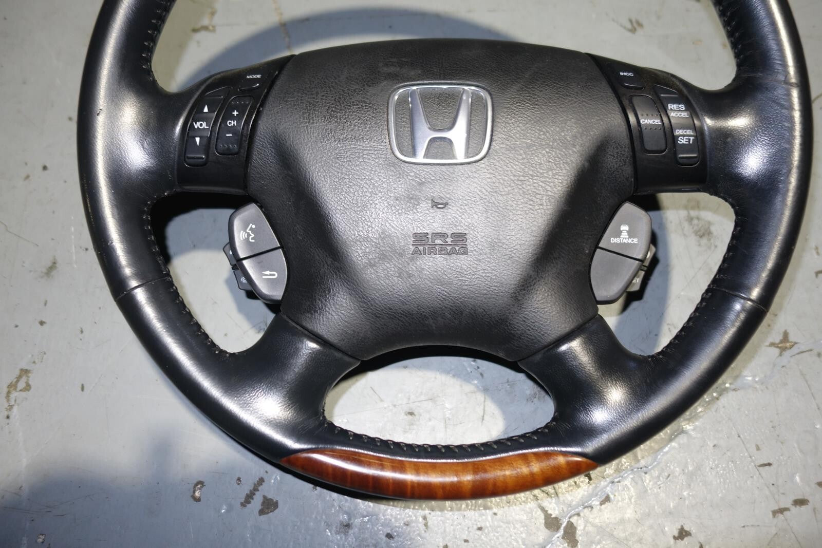 JDM 2003-2004-2005-2006-2007 Honda Inspire UC1 OEM Honda Accord Steering Wheel