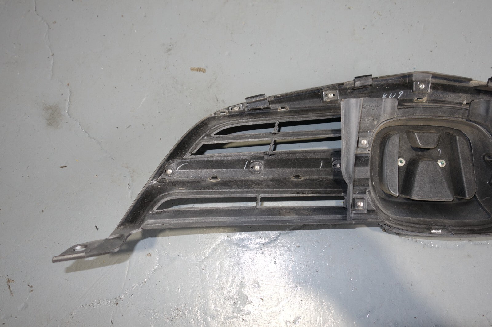 JDM 2005-2008 GENUINE ACURA RL KB1 OEM FRONT GRILLE HONDA LEGEND KB1 GRILL