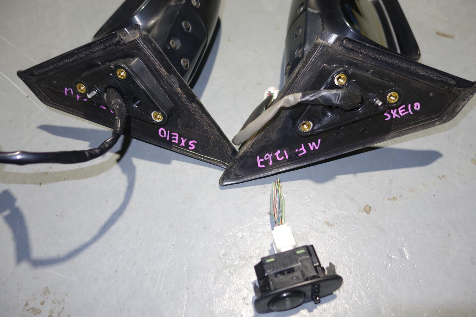 JDM Toyota Altezza Lexus IS300 Power Folding Mirrors Switch 2001-2005 SXE10 IS