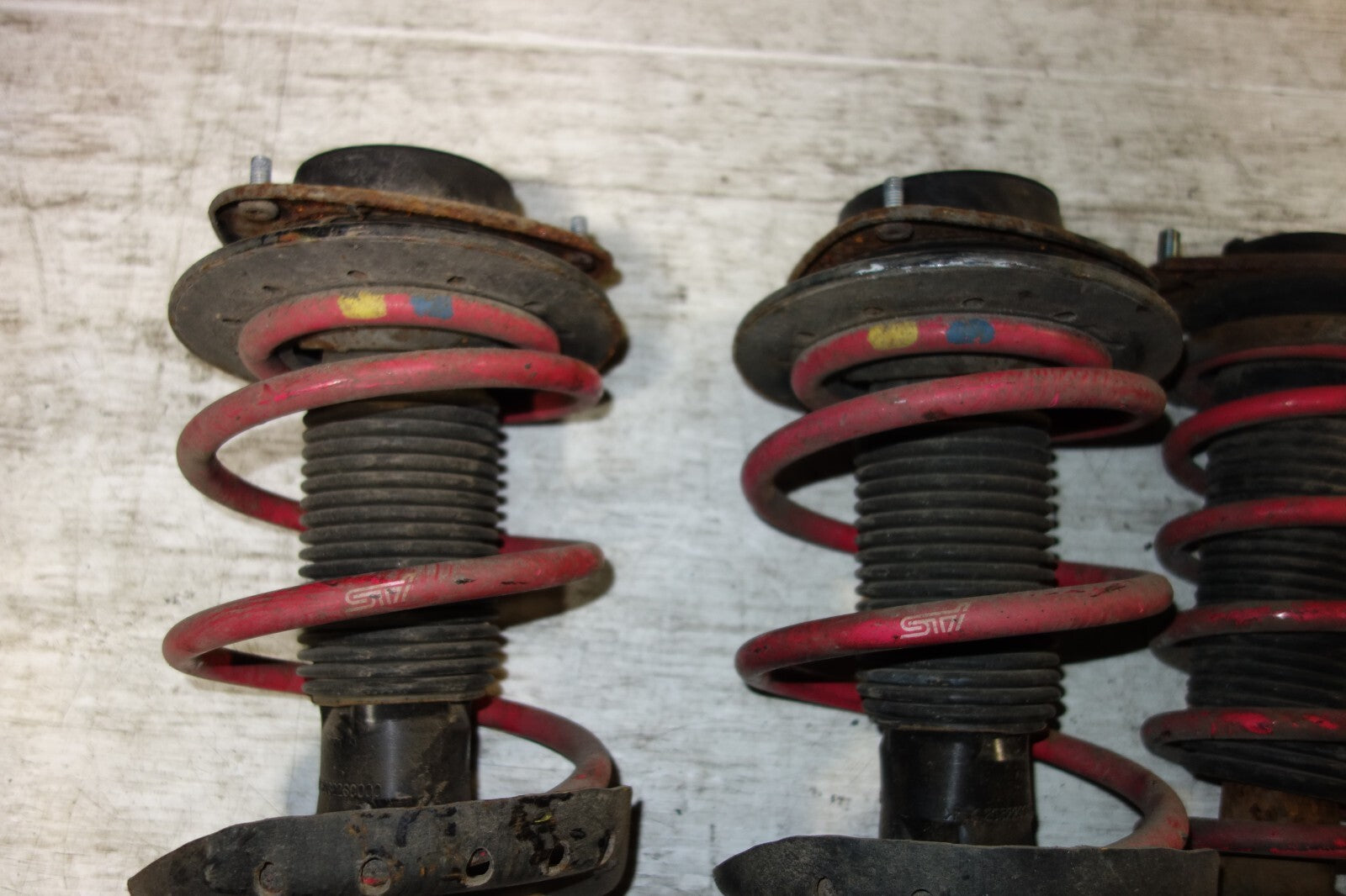 JDM 2005-2009 SUBARU LEGACY STI  SHOCKS FRONT & REAR COIL STRUTS