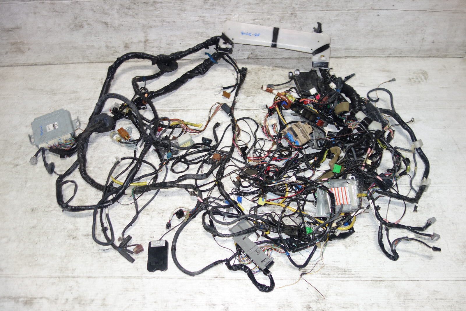 JDM Subaru WRX Forester EJ205 AVCS Turbo Computer Wire Harness Wiring 22611AK000