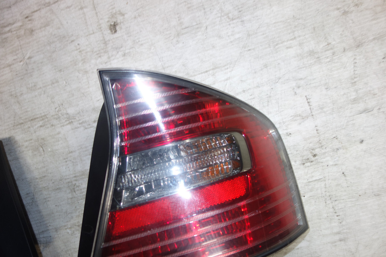 JDM Subaru Legacy OEM Left & Right Tail Lights Lamps Sedan LH RH 2005 2006 2007