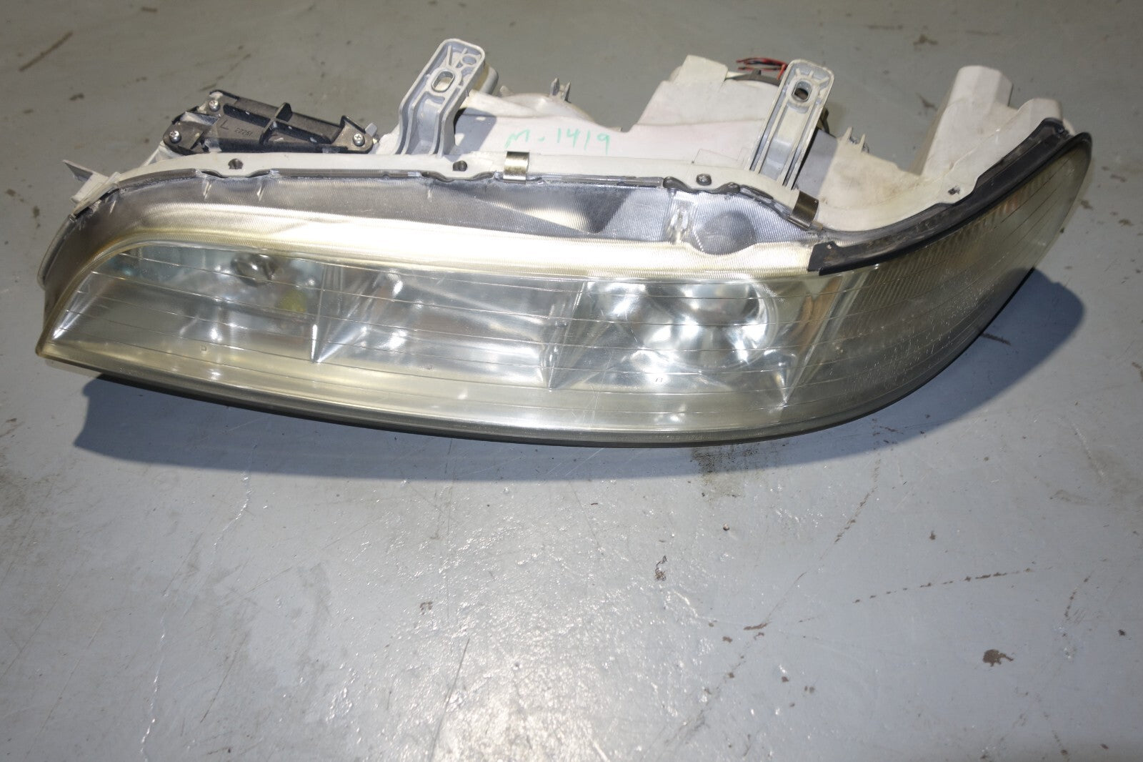 JDM 1994-2001 HONDA ACURA INTEGRA HEAD LIGHT DC2 OEM LEFT DRIVER SIDE USED