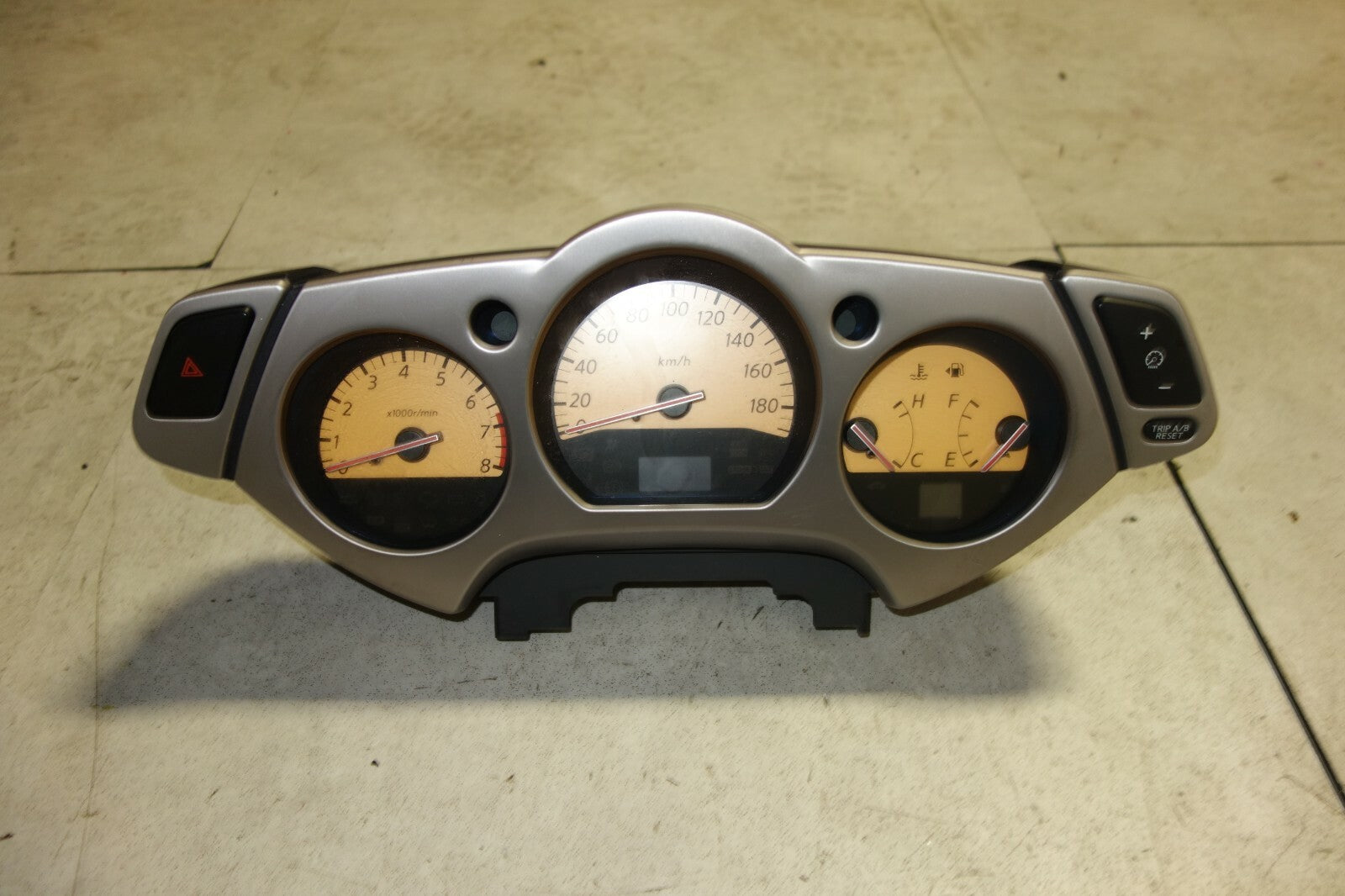 JDM 2003-2007 NISSAN MURANO 3.5L AUTOMATIC GAUGE CLUSTER  SPEEDOMETER KM/H