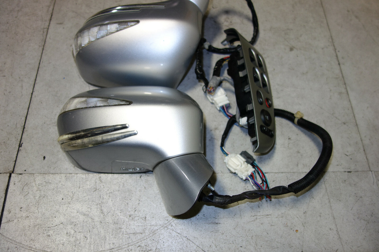 JDM Honda Civic CSX FD1 FD2 Power Folding Mirrors w/ Signal Lights 2006-2011 OEM