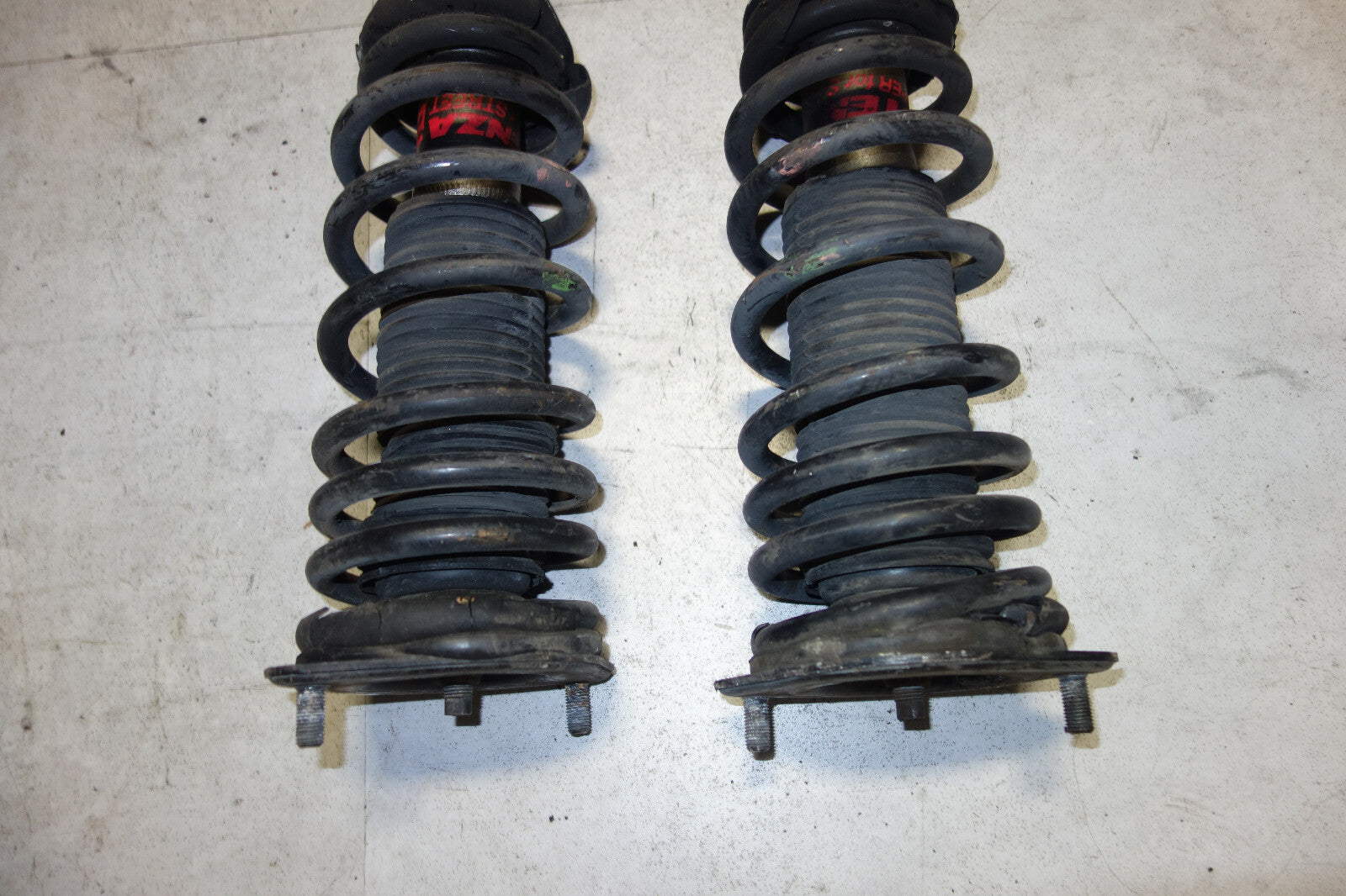 JDM Nissan 300zx Z32 Nissan Skyline GT-R R32 TOKICO Front Shocks Struts Springs