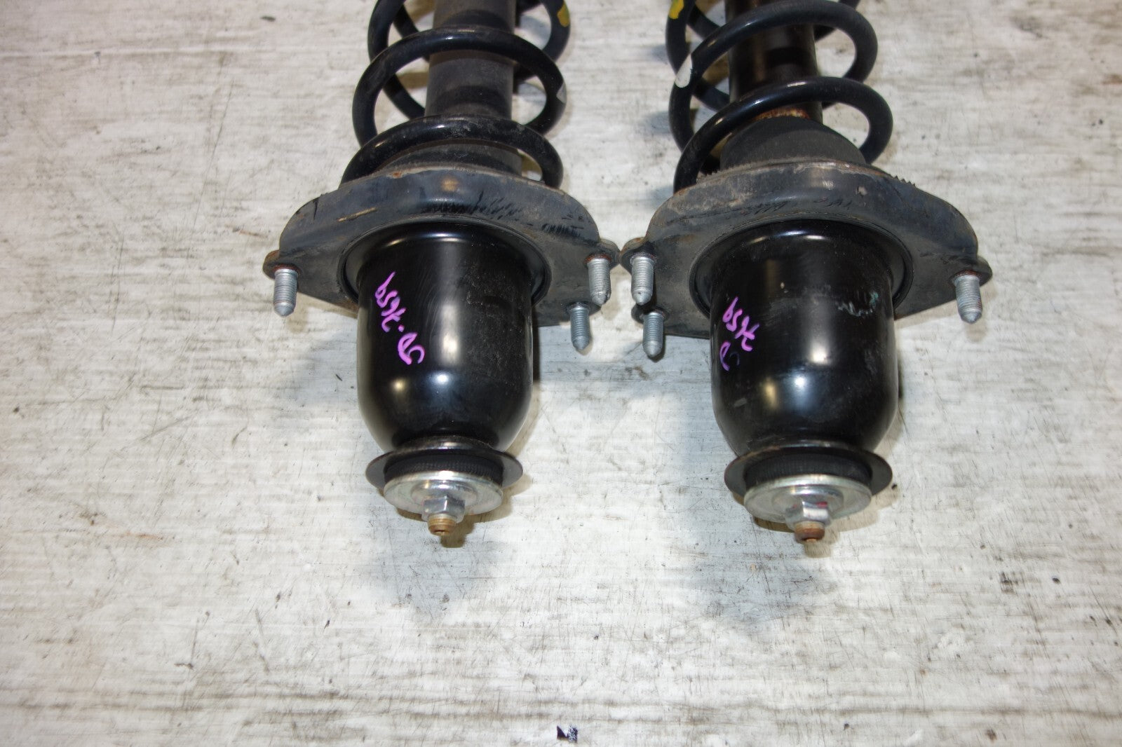 JDM 2000-2005 TOYOTA CELICA REAR SHOCKS STRUTS COIL SPRING LEFT & RIGHT