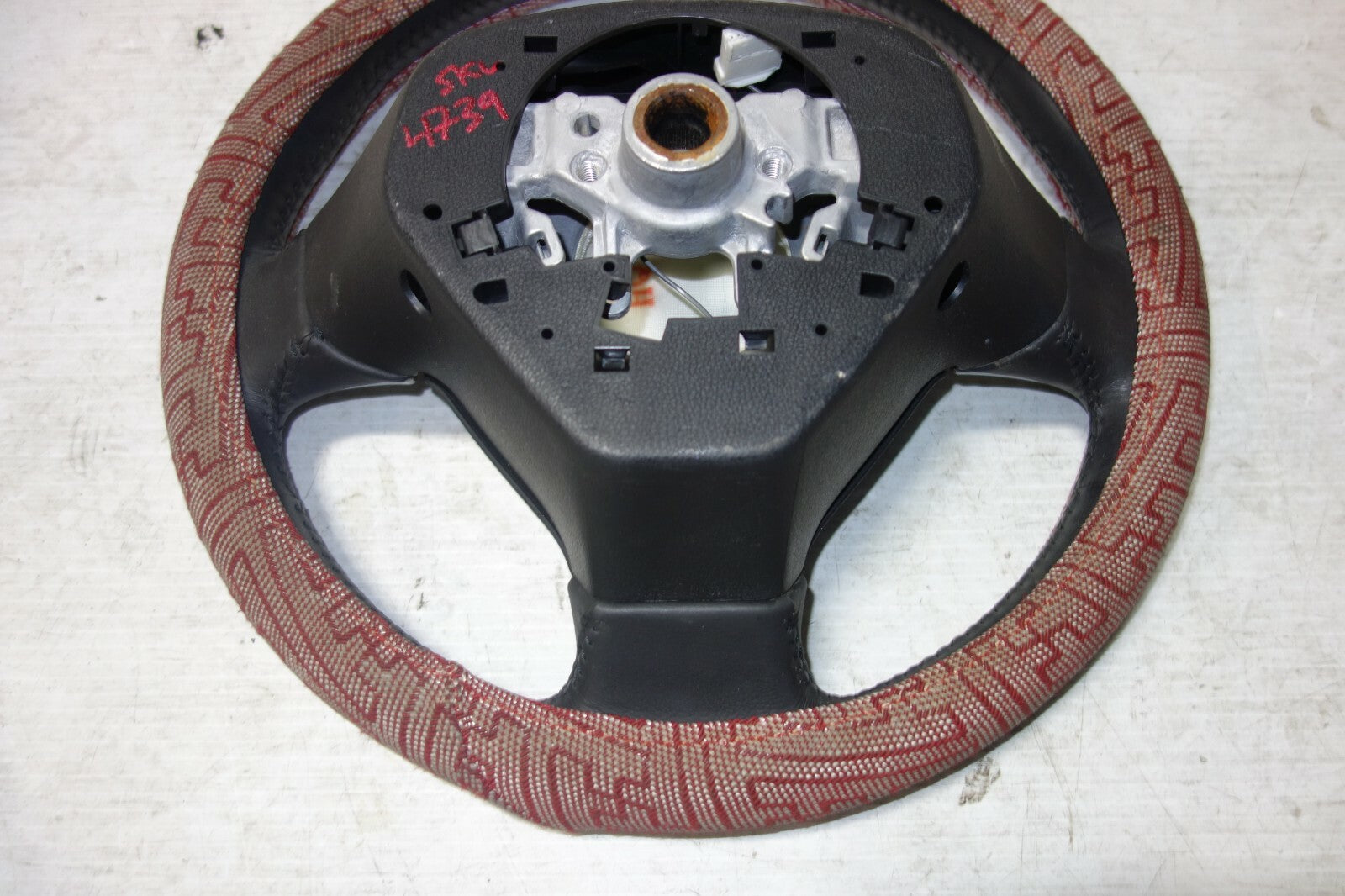 Subaru Legacy / Outback OEM Steering Wheel / Hub Leather With Cover 2005-2009
