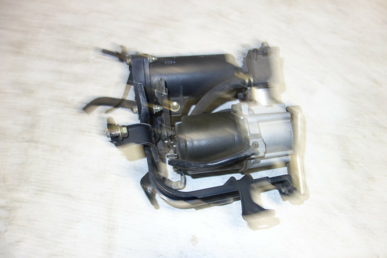 JDM Lexus LS430 Air Suspension Compressor Pump Strut Absorber 2001-2006 OEM