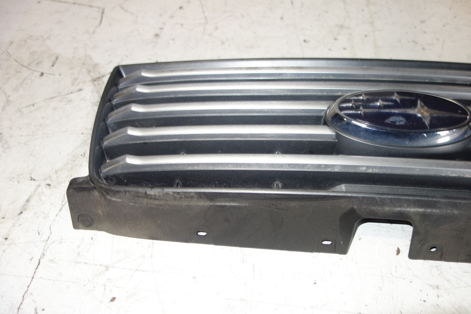 JDM Subaru Forester Front Grille Grill Genuine Emblem SG5 2006 2007 2008