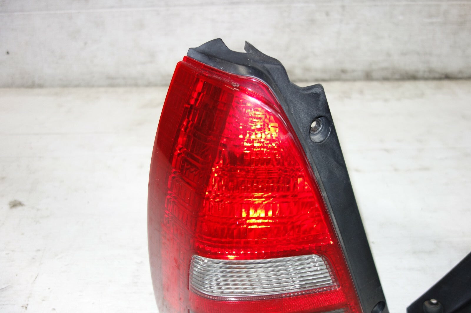 JDM 2003-2005SUBARU FORESTER SG5 SG OEM TAIL LIGHTS LAMPS LEFT & RIGHT SIDE SET