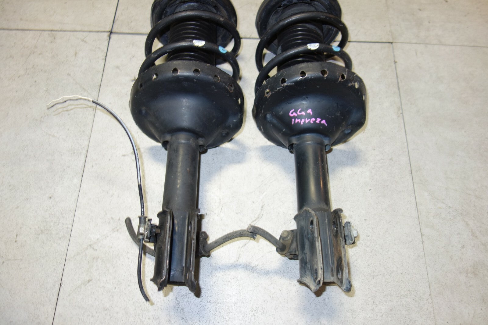 JDM Subaru Impreza WRX Front Shock Struts Spring Suspension Pair OEM 2004-2007