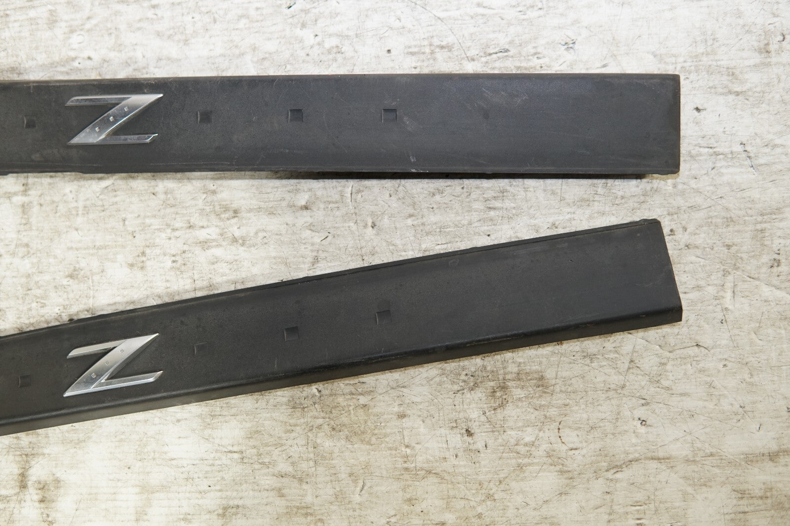 JDM Nissan 350z Door Sills Scuff Plates Genuine 2003-2009 MF-437