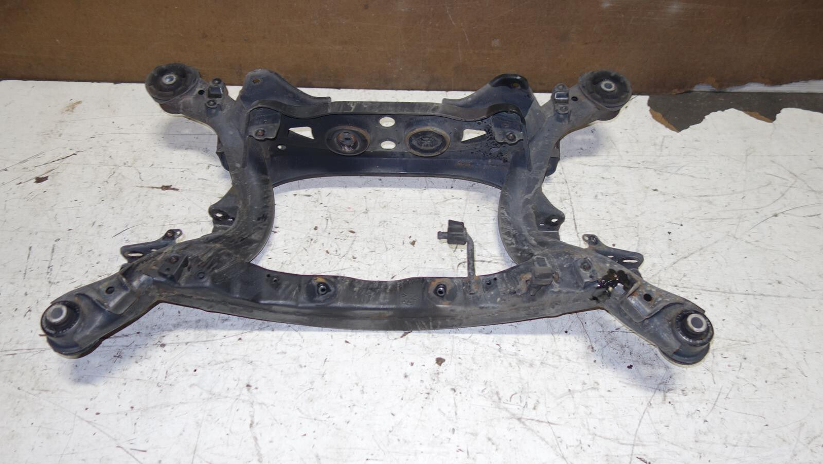 JDM Lexus IS300 Rear Differential Subframe Cradle Crossmember Sub Frame 2001-05